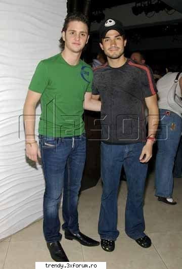 poncho y ucker ponuk